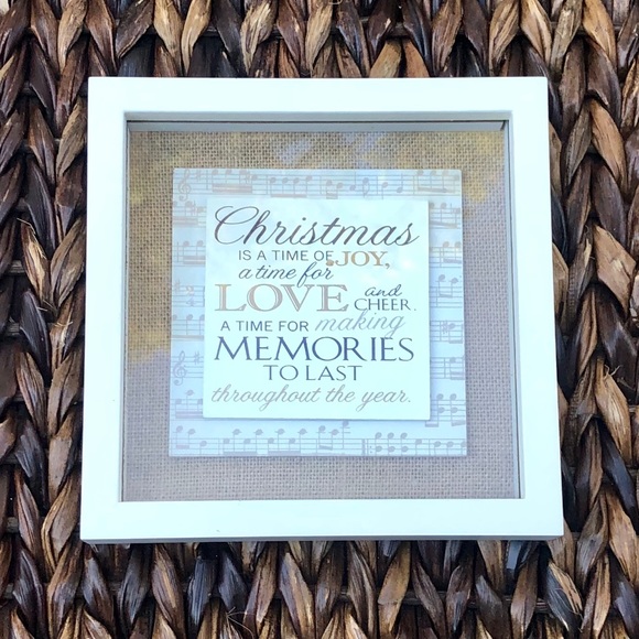 Christmas Decoration Burlap White Frame - Picture 1 of 8